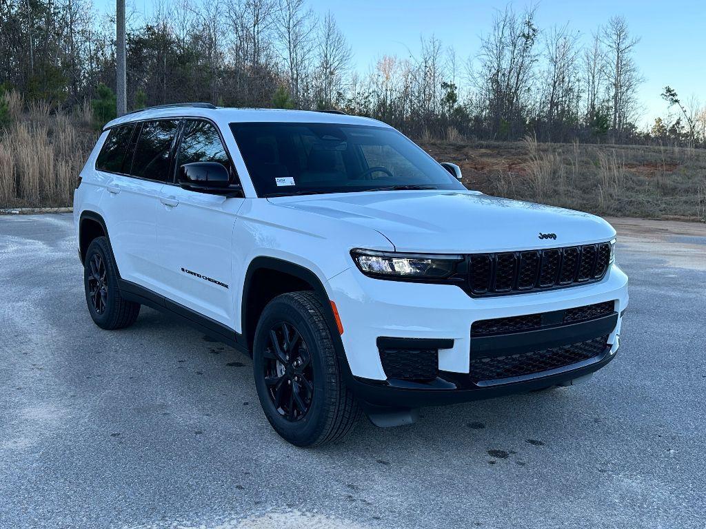 new 2025 Jeep Grand Cherokee L car, priced at $43,435