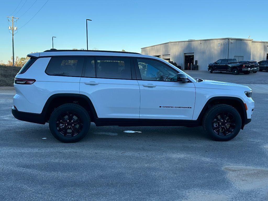 new 2025 Jeep Grand Cherokee L car, priced at $43,435