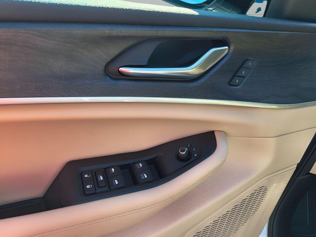 new 2025 Jeep Grand Cherokee L car, priced at $42,844