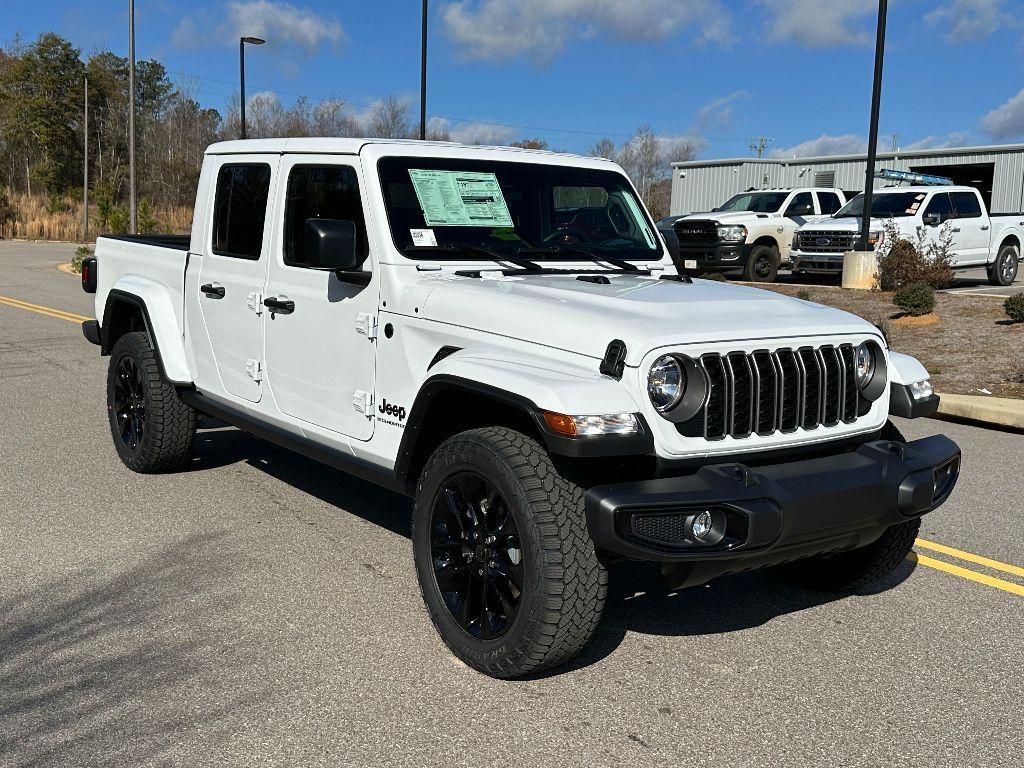 new 2025 Jeep Gladiator car, priced at $44,640