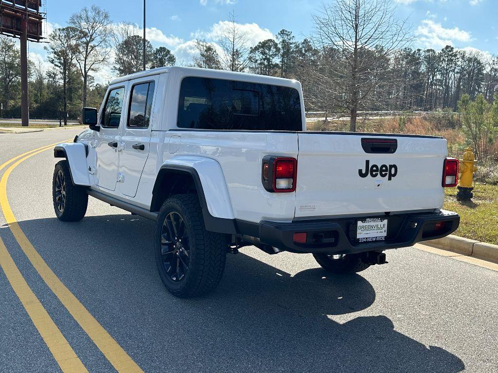 new 2025 Jeep Gladiator car, priced at $44,640