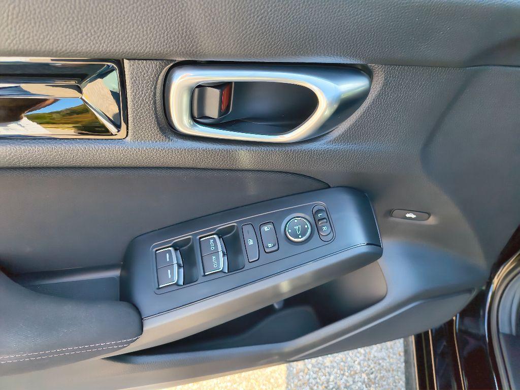 used 2025 Honda Civic Hybrid car, priced at $29,954