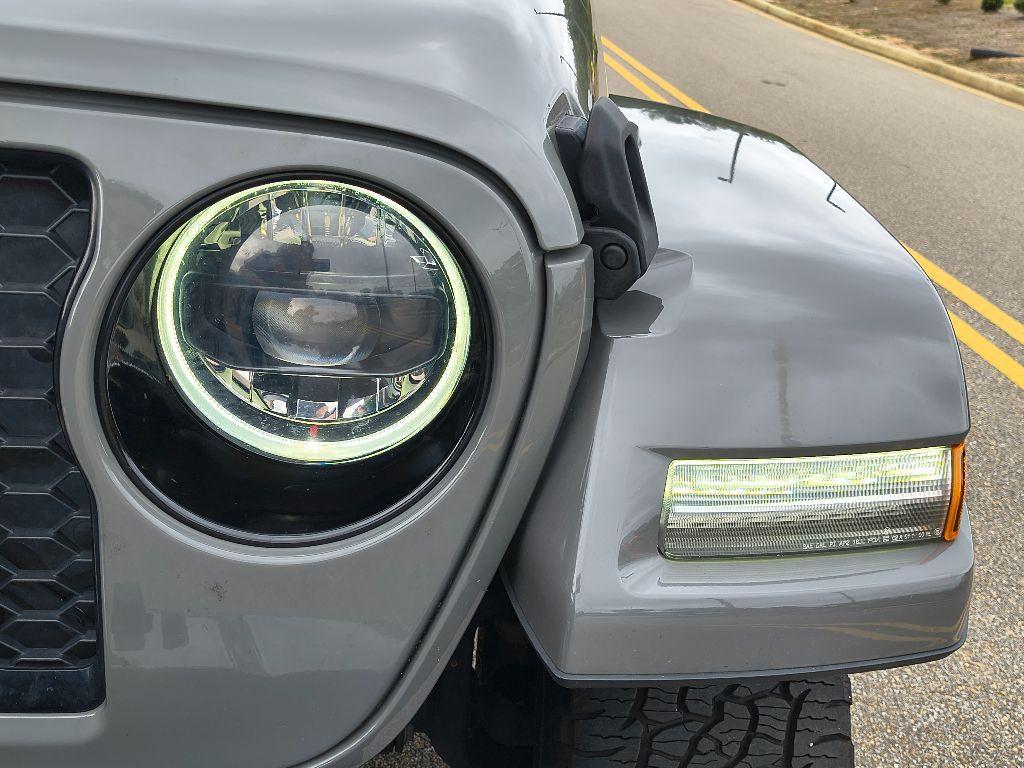 used 2023 Jeep Wrangler car, priced at $37,964