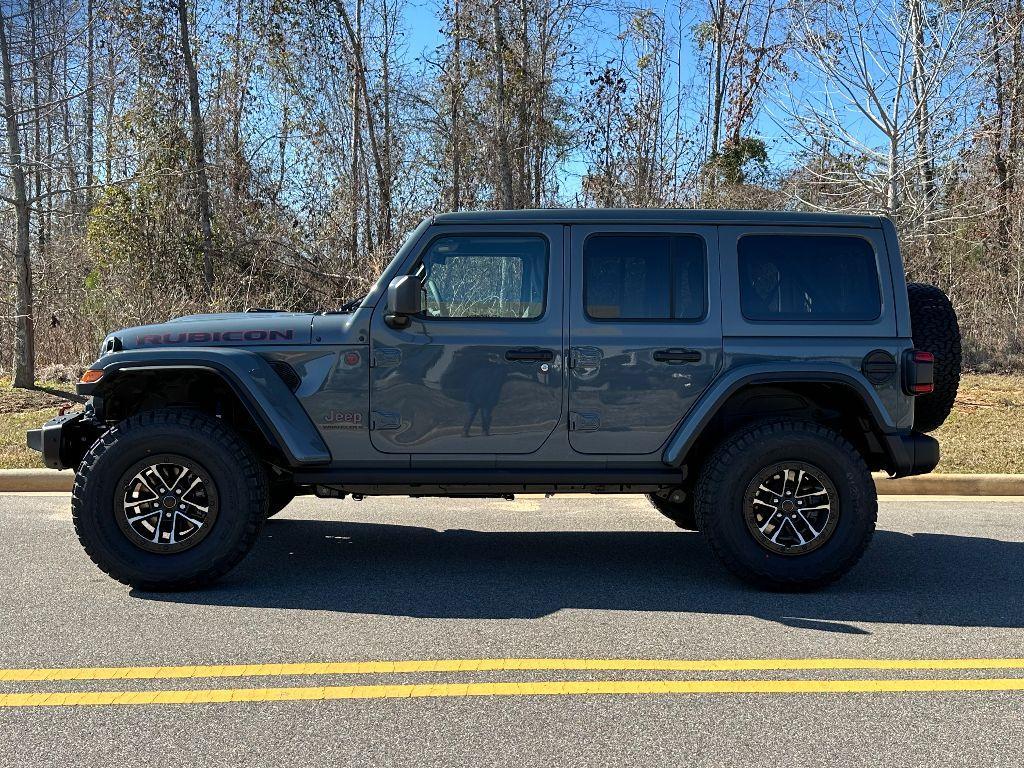 new 2025 Jeep Wrangler car, priced at $67,635