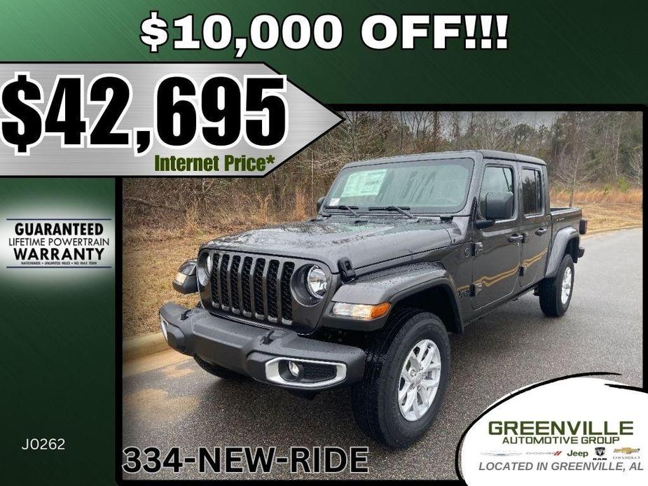 new 2023 Jeep Gladiator car, priced at $42,695