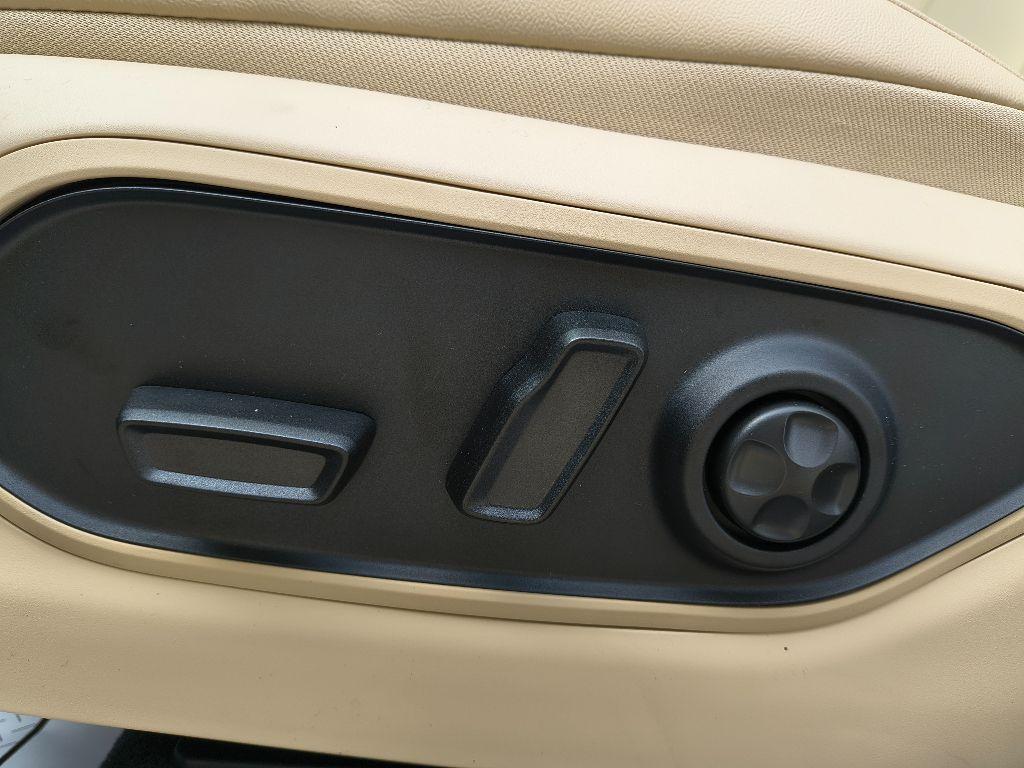 new 2025 Jeep Grand Cherokee L car, priced at $43,413