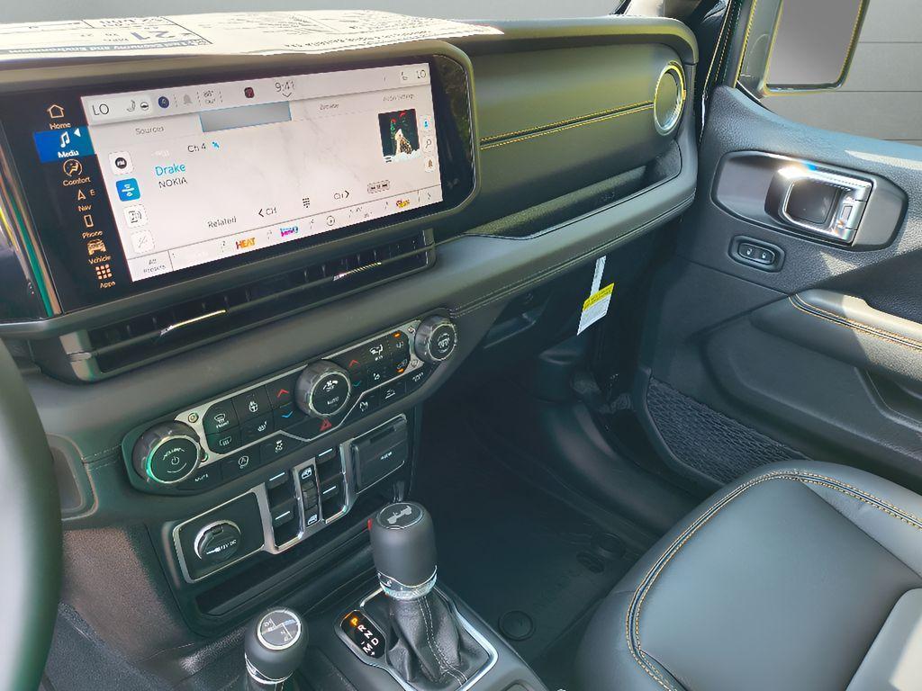 new 2025 Jeep Wrangler car, priced at $46,983