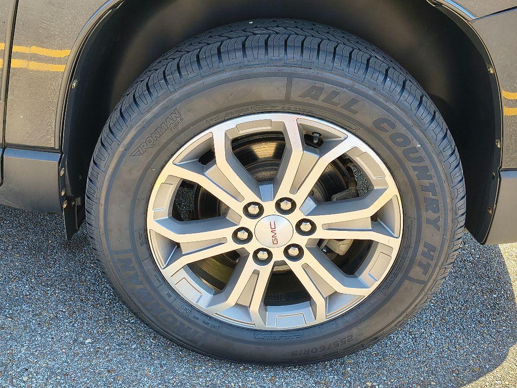 used 2014 GMC Acadia car, priced at $9,991