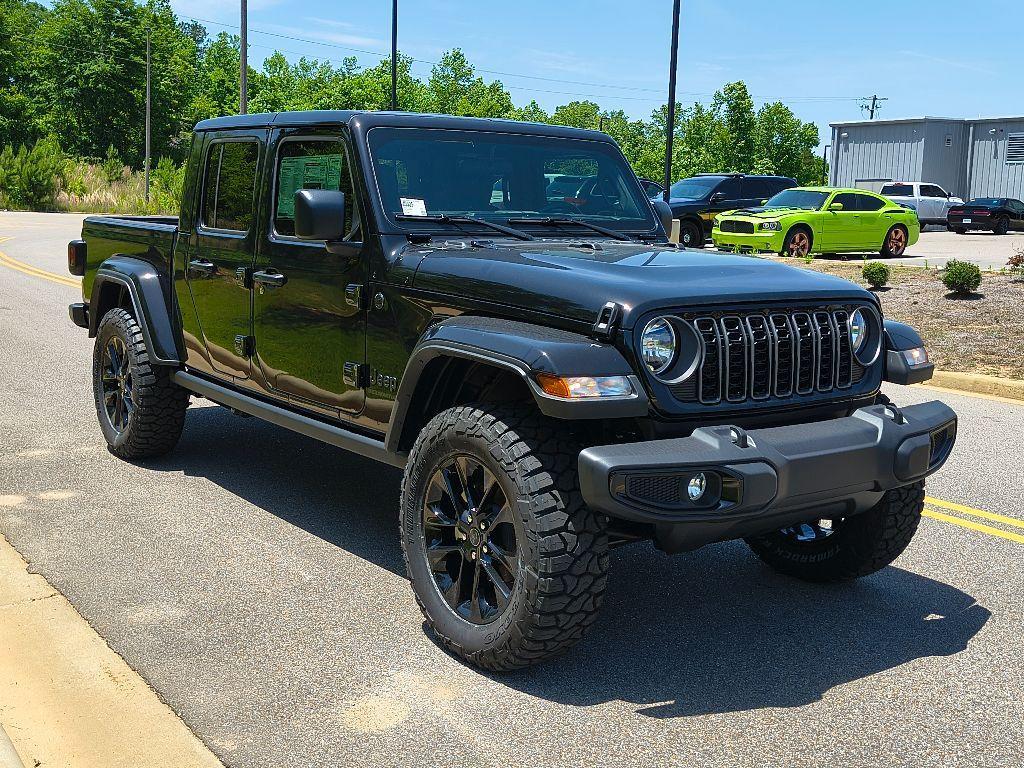 new 2025 Jeep Gladiator car, priced at $42,913