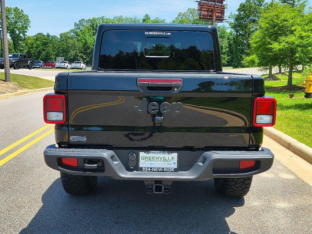 new 2025 Jeep Gladiator car, priced at $42,913