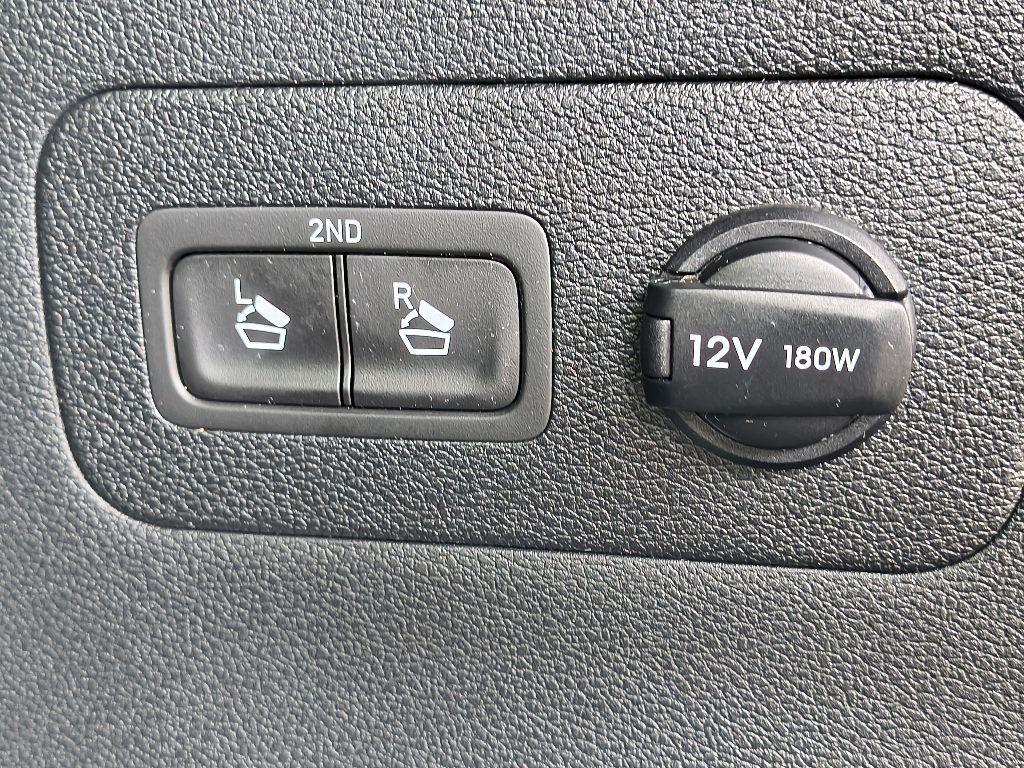 used 2022 Hyundai Santa Fe car, priced at $21,692