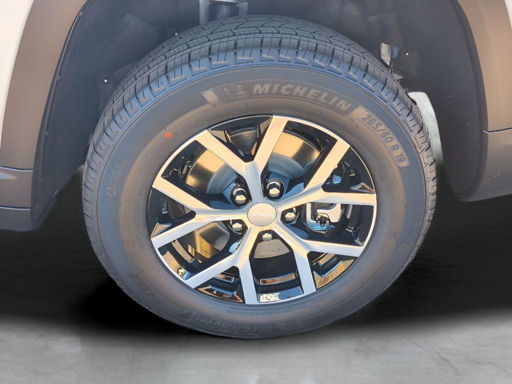 new 2025 Jeep Grand Cherokee L car, priced at $41,515