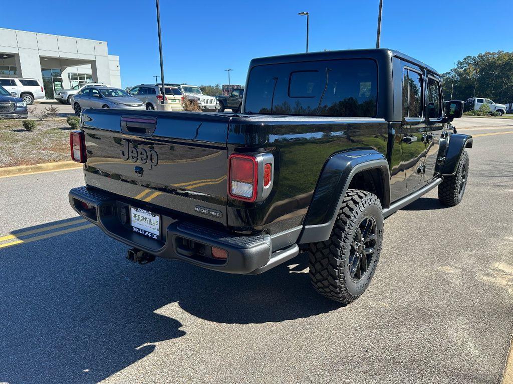 new 2023 Jeep Gladiator car, priced at $43,995