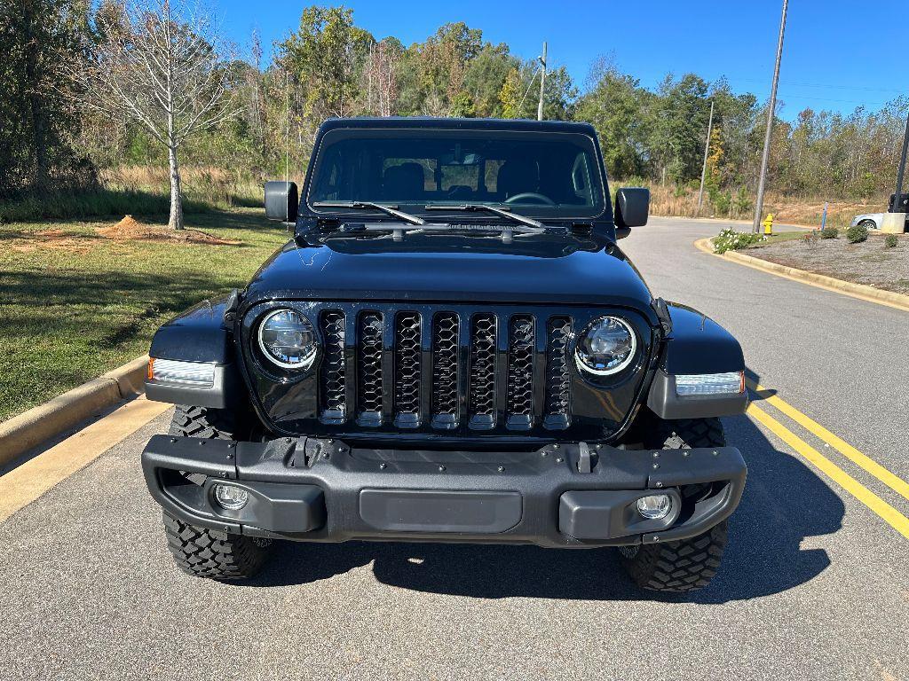 new 2023 Jeep Gladiator car, priced at $43,995