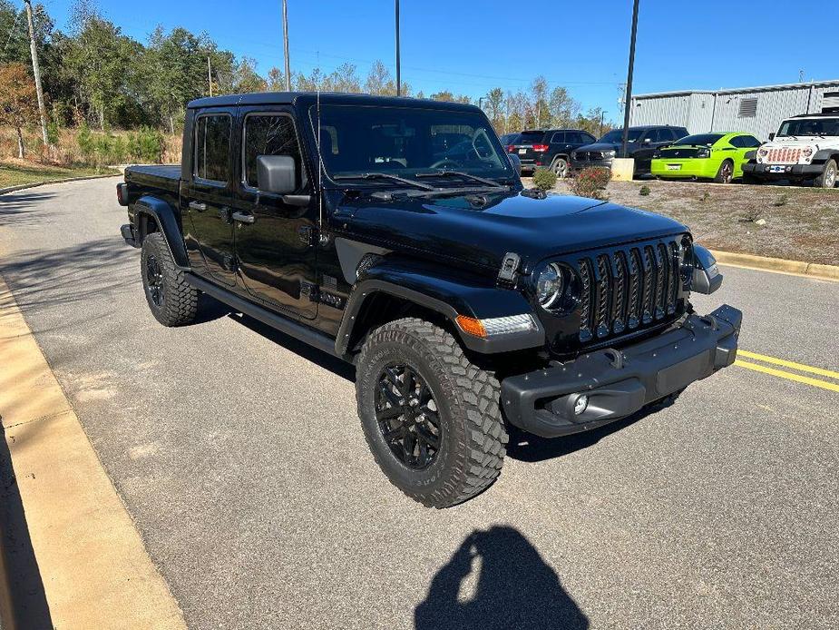 new 2023 Jeep Gladiator car, priced at $43,995