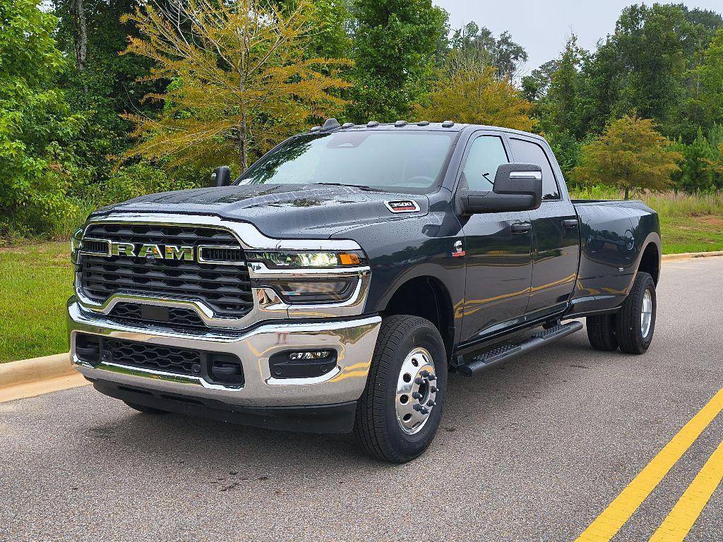 new 2025 Ram 3500 car, priced at $66,675