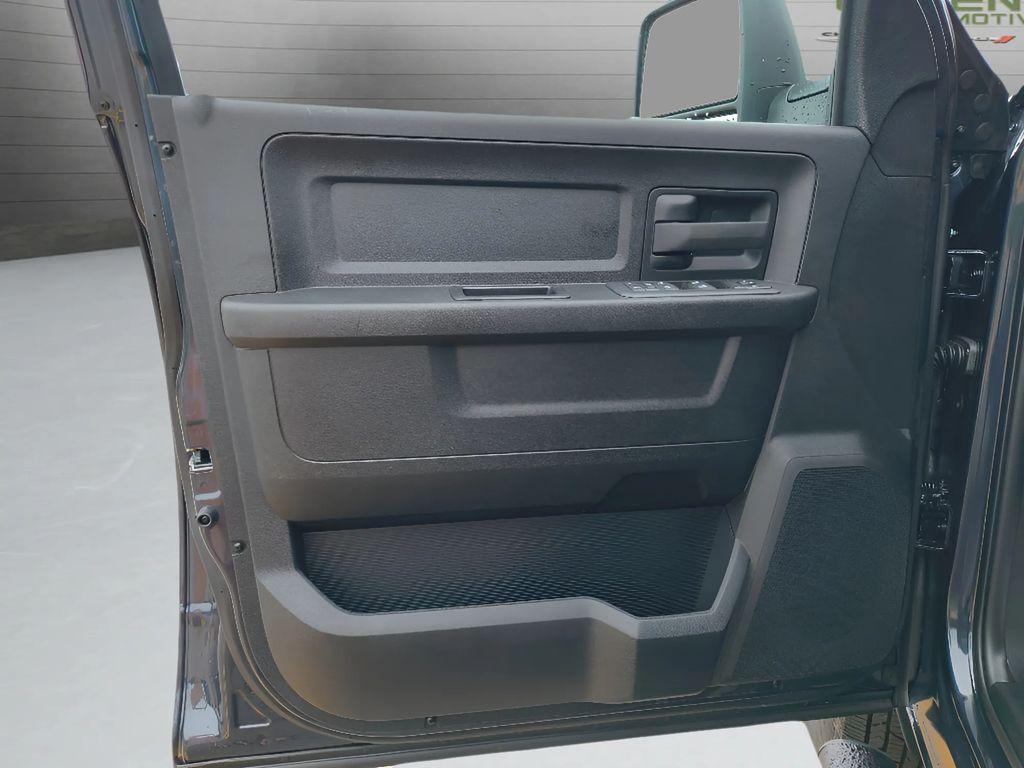 new 2025 Ram 3500 car, priced at $66,675
