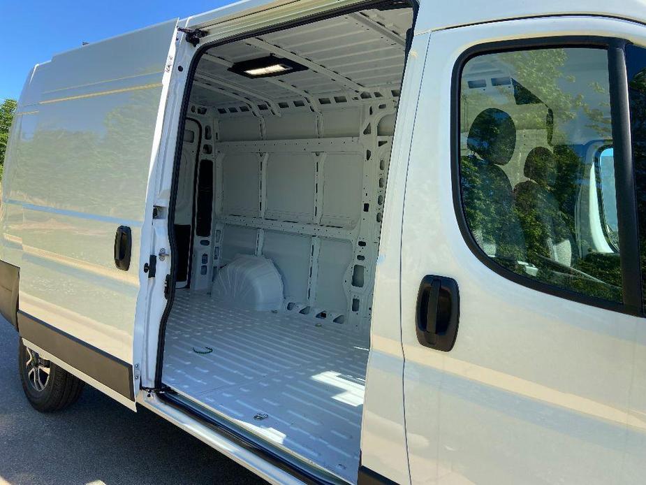 new 2024 Ram ProMaster 3500 car, priced at $46,965