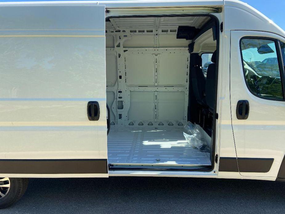 new 2024 Ram ProMaster 3500 car, priced at $46,965