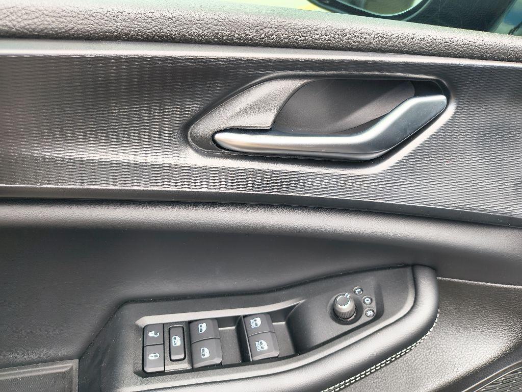 new 2025 Jeep Grand Cherokee car, priced at $37,955