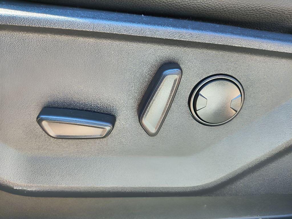 used 2022 Ford F-150 car, priced at $49,927