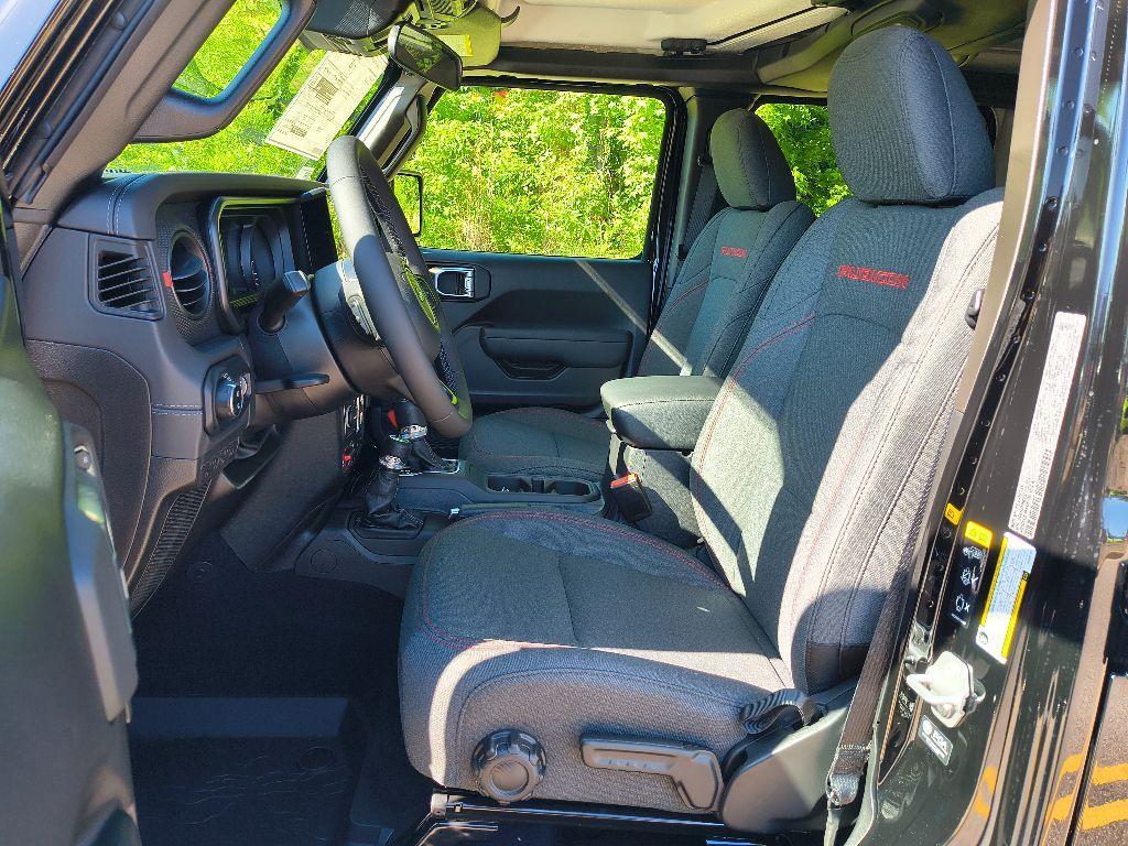 new 2025 Jeep Gladiator car, priced at $52,387
