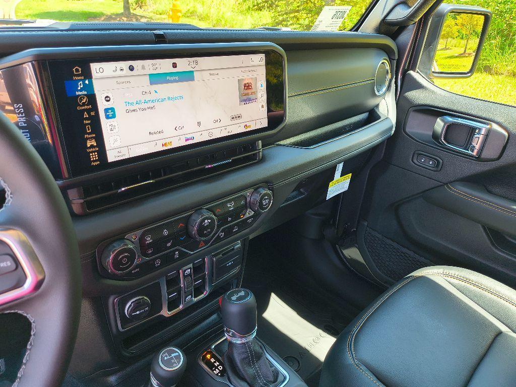 new 2025 Jeep Wrangler car, priced at $49,997