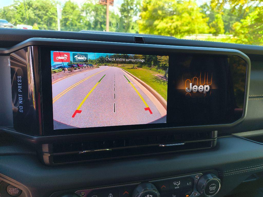 new 2025 Jeep Wrangler car, priced at $49,997