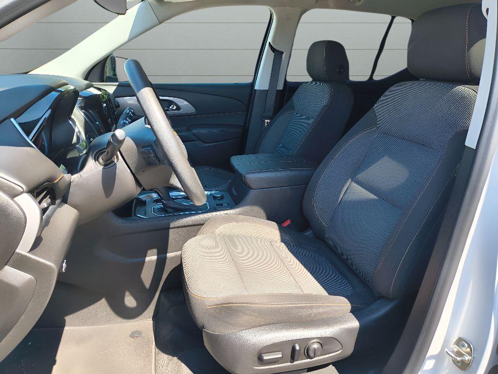 used 2020 Chevrolet Traverse car, priced at $17,893