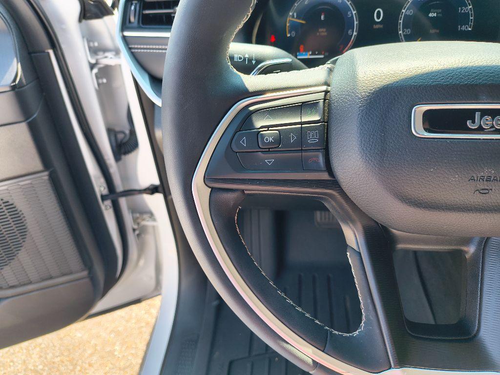 used 2023 Jeep Grand Cherokee car, priced at $34,999