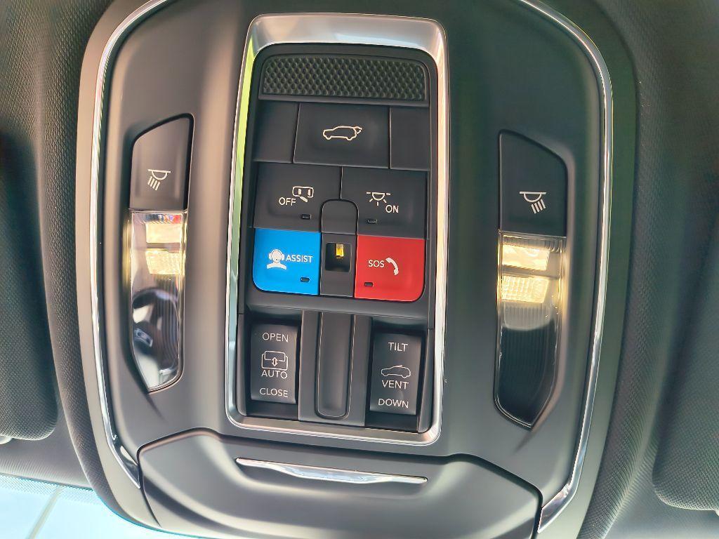 used 2023 Jeep Grand Cherokee car, priced at $32,787