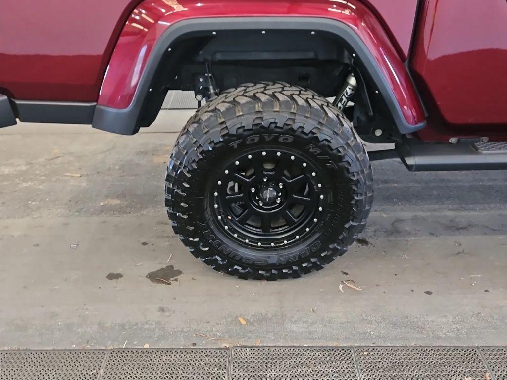 used 2021 Jeep Gladiator car, priced at $32,899