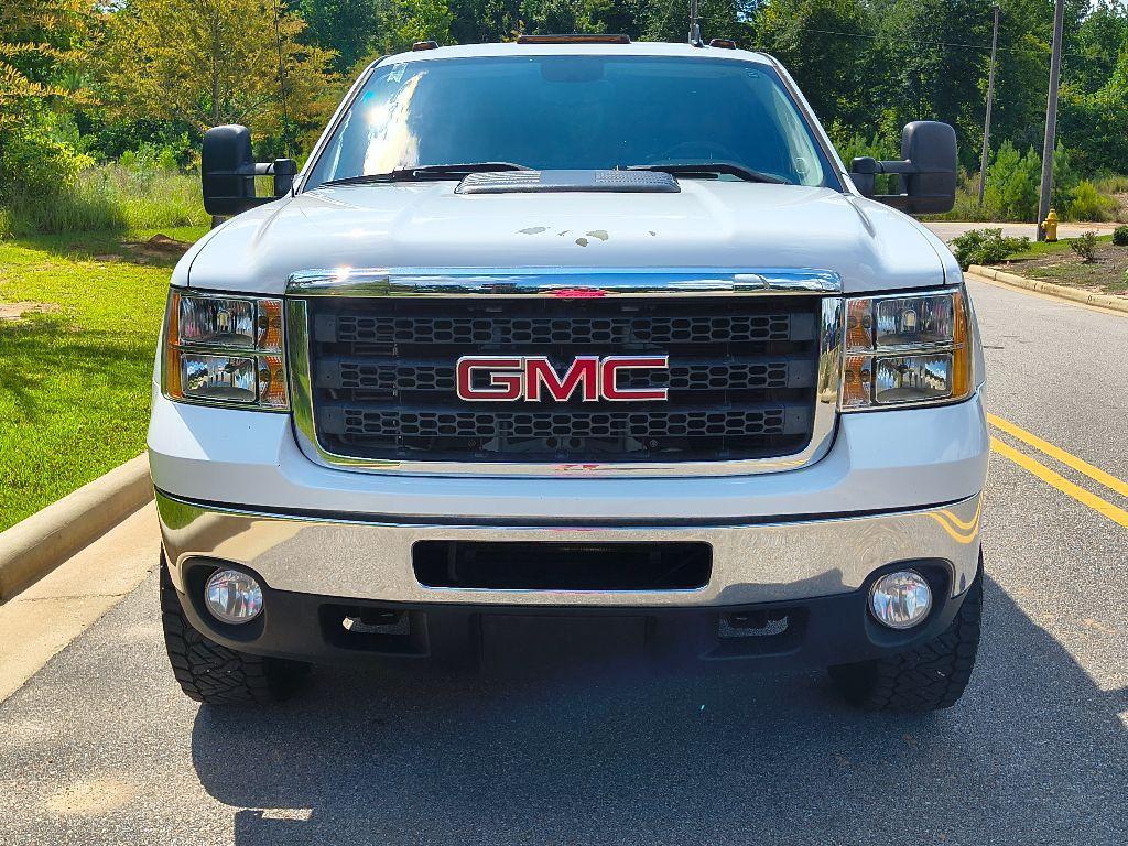 used 2013 GMC Sierra 2500 car, priced at $18,442
