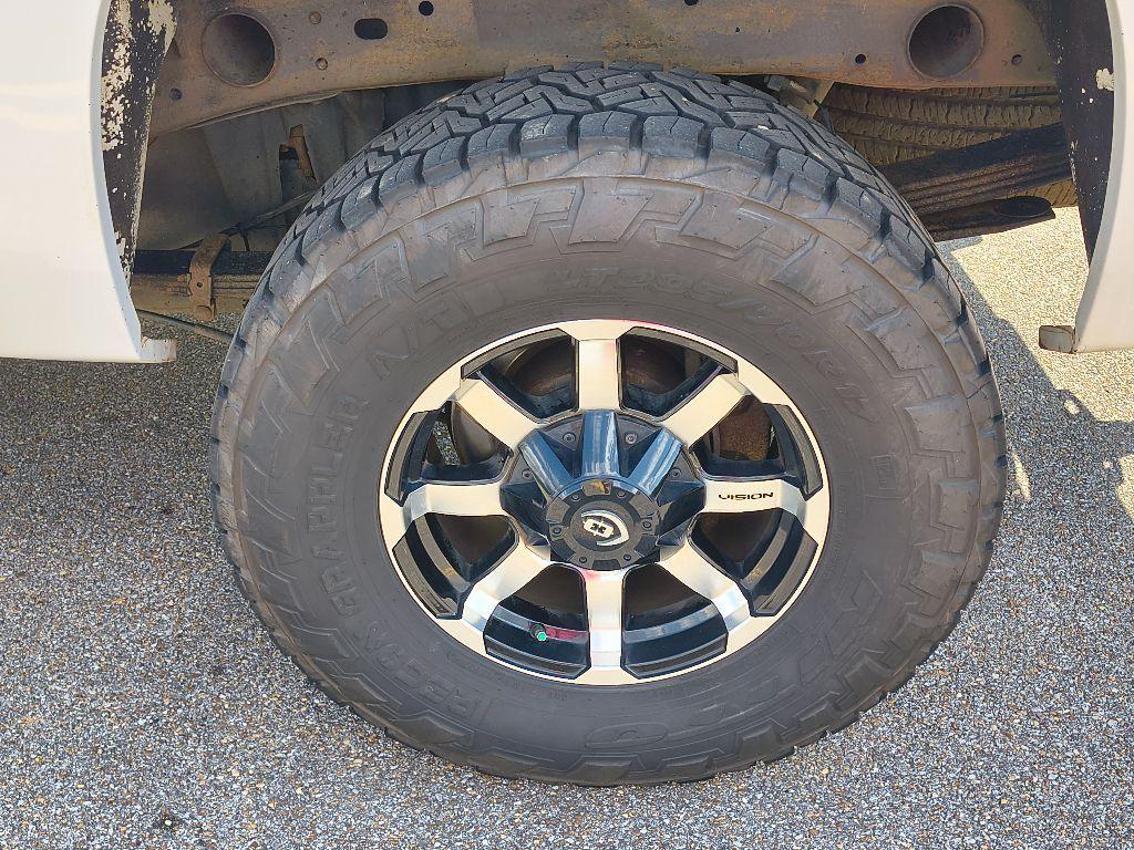 used 2013 GMC Sierra 2500 car, priced at $18,442