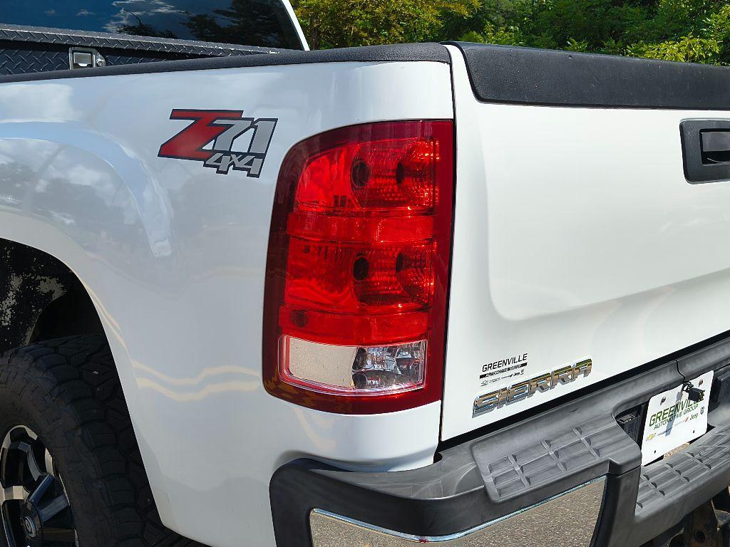 used 2013 GMC Sierra 2500 car, priced at $18,442