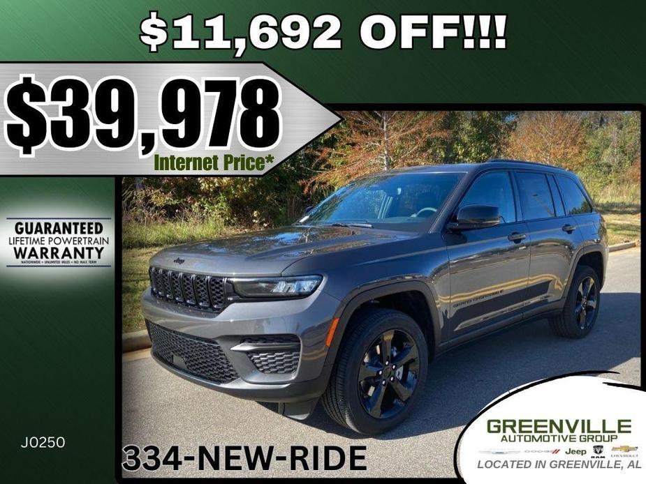 new 2024 Jeep Grand Cherokee car, priced at $38,978