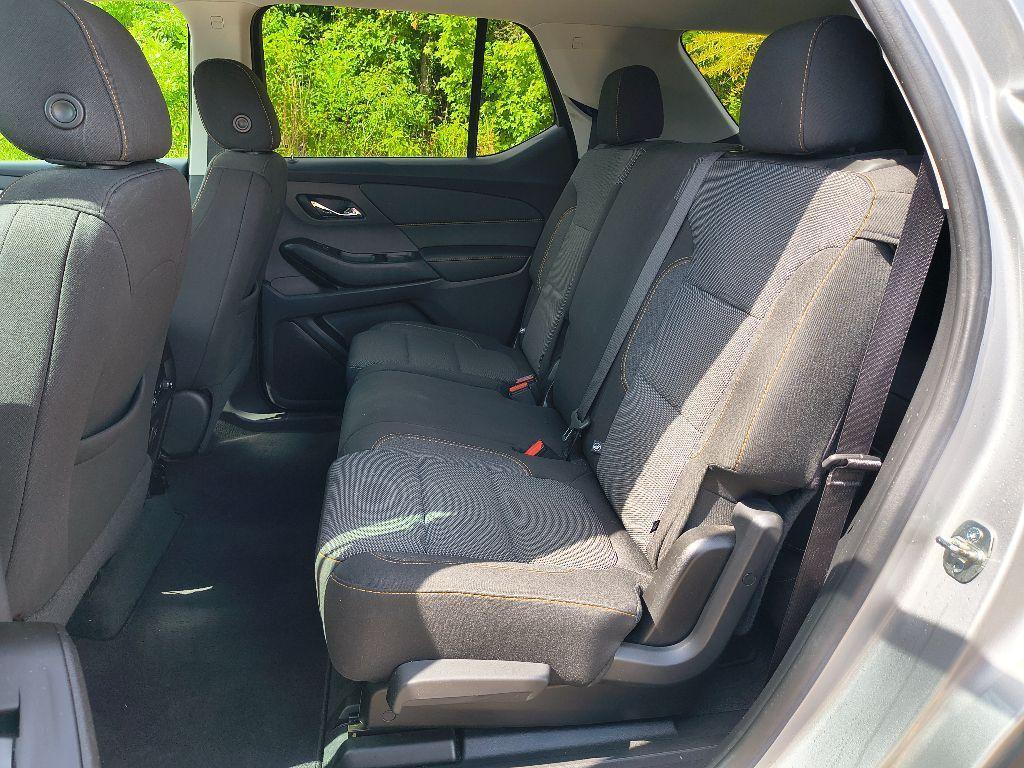 used 2021 Chevrolet Traverse car, priced at $22,859