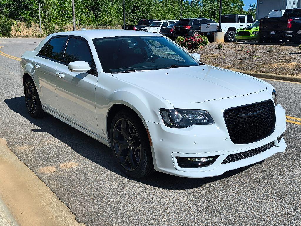 used 2022 Chrysler 300 car, priced at $28,544