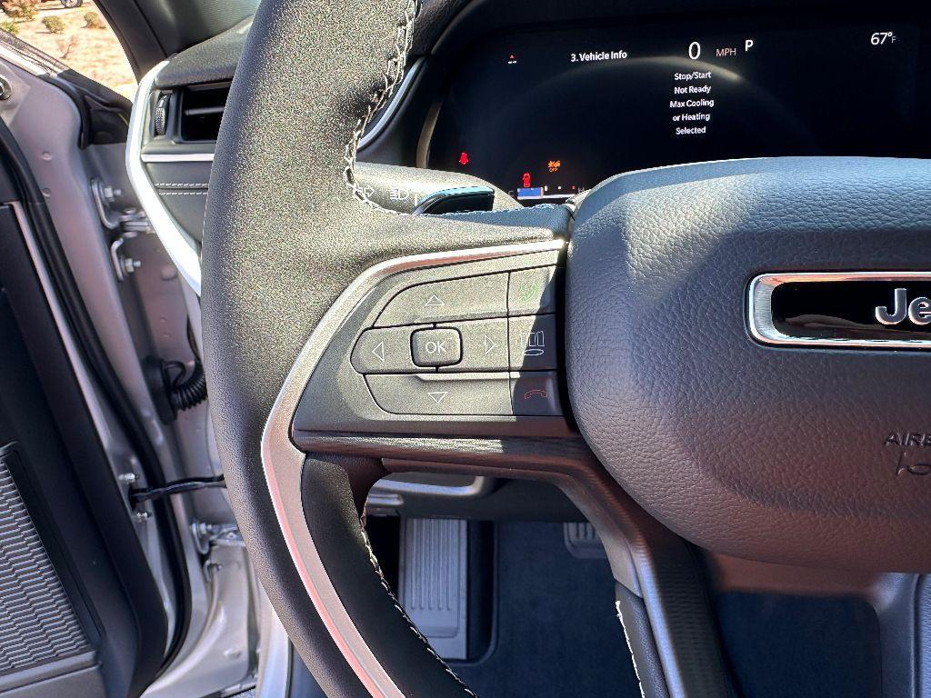 new 2025 Jeep Grand Cherokee car, priced at $34,903