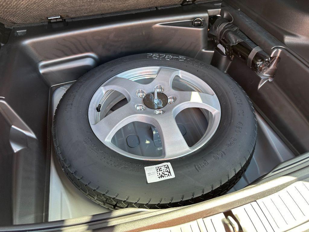 new 2025 Jeep Grand Cherokee car, priced at $34,903