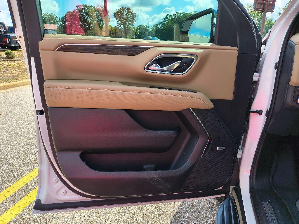 used 2023 Chevrolet Suburban car, priced at $54,989