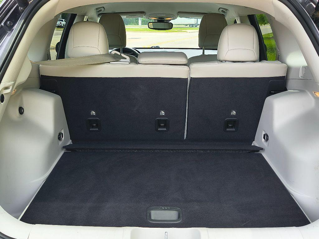 used 2022 Jeep Cherokee car, priced at $19,910