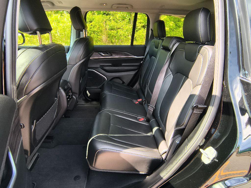 used 2022 Jeep Grand Cherokee car, priced at $32,773