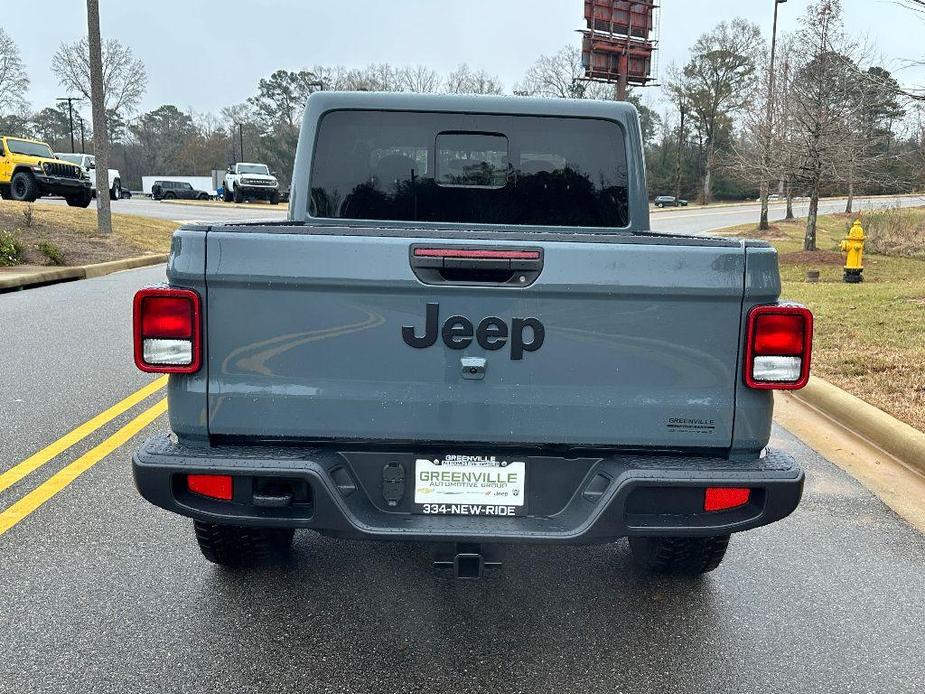 new 2025 Jeep Gladiator car, priced at $45,235