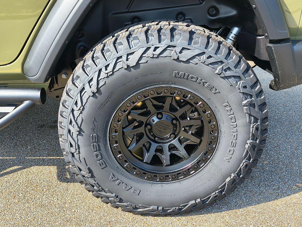 new 2025 Jeep Wrangler car, priced at $47,964