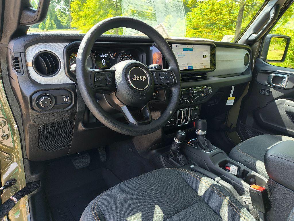 new 2025 Jeep Wrangler car, priced at $47,964