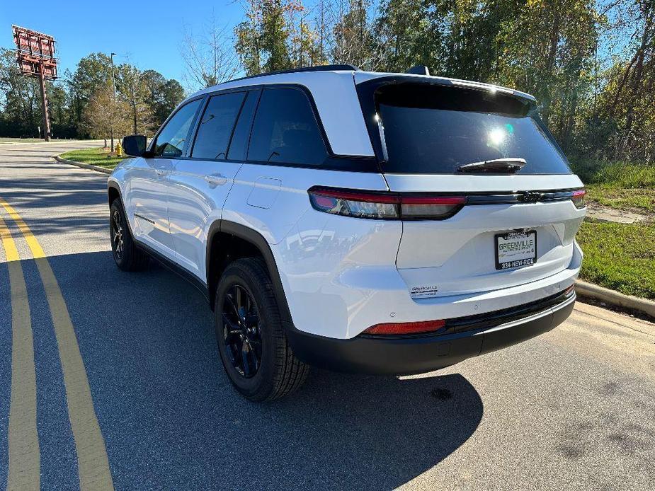 new 2024 Jeep Grand Cherokee car, priced at $37,435