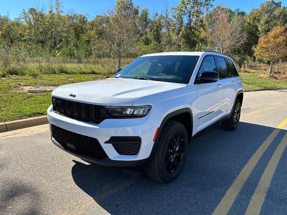 new 2024 Jeep Grand Cherokee car, priced at $37,435