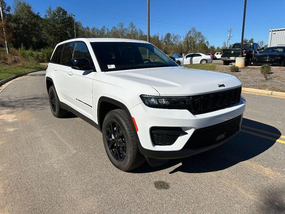 new 2024 Jeep Grand Cherokee car, priced at $37,435