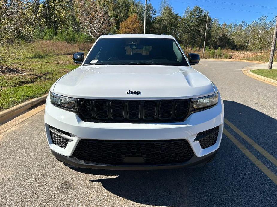 new 2024 Jeep Grand Cherokee car, priced at $37,435